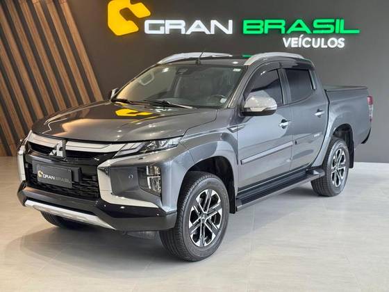 MITSUBISHI L200 TRITON 2.4 16V TURBO DIESEL SPORT HPE-S CD 4P 4X4 AUTOMÁTICO